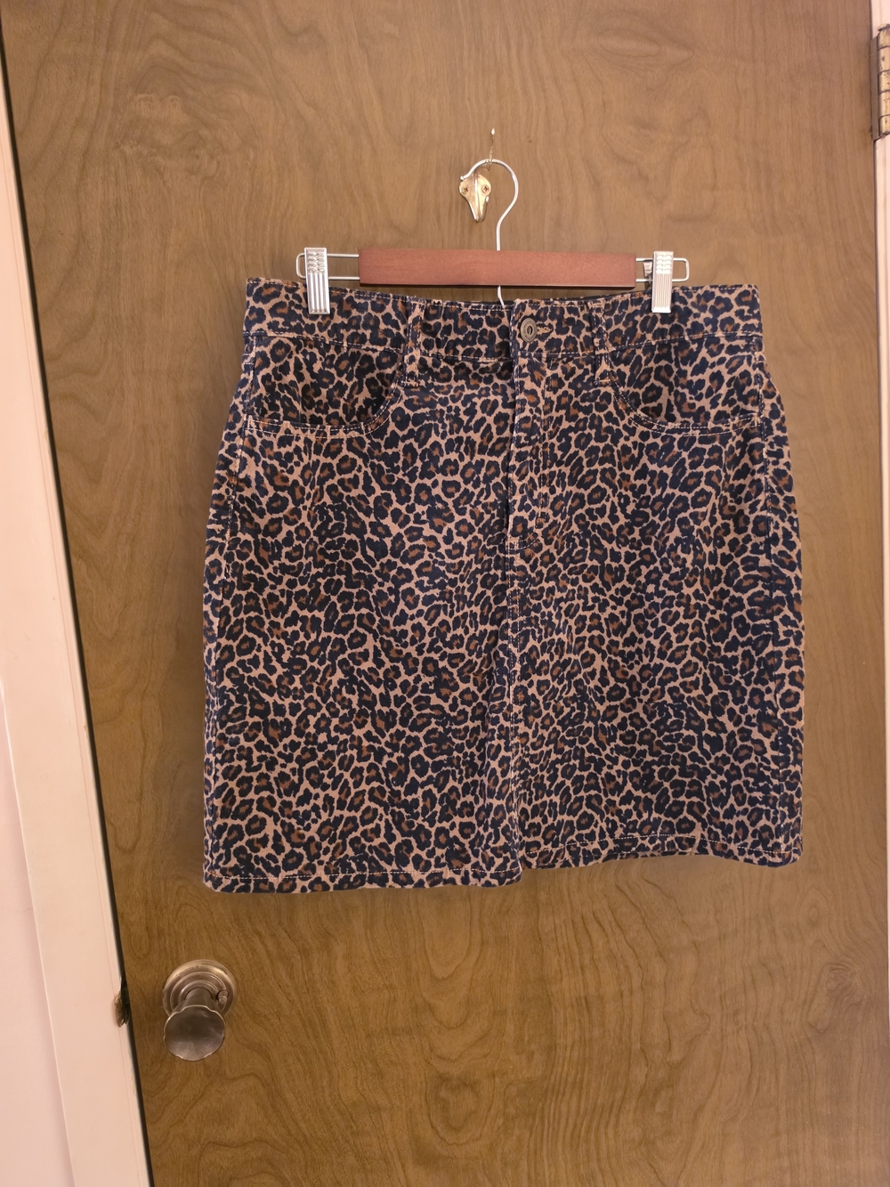 0ST John's Bay Leopard Print Mini Skirt Size 14